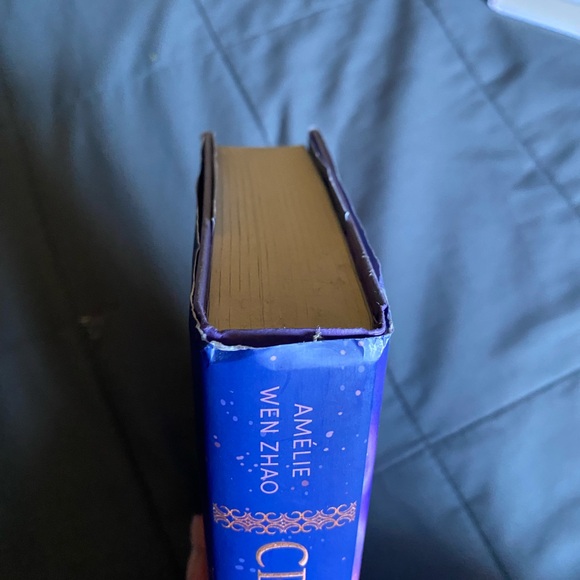 “Crimson Reign” by Amélie Wen Zhao - Picture 3 of 8